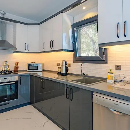 Oreo - 3 Bedroom Holiday With Jaccuzi In Yesiluezuemlue فتحية