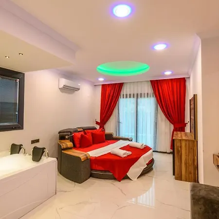 Oreo - 3 Bedroom Holiday With Jaccuzi In Yesiluezuemlue فيلة فتحية