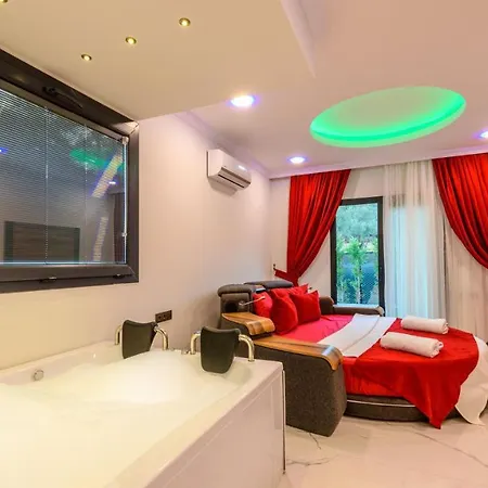Oreo - 3 Bedroom Holiday With Jaccuzi In Yesiluezuemlue Villa *