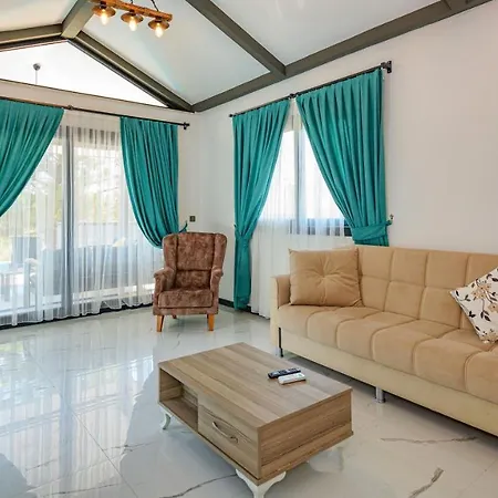 Oreo - 3 Bedroom Holiday With Jaccuzi In Yesiluezuemlue *